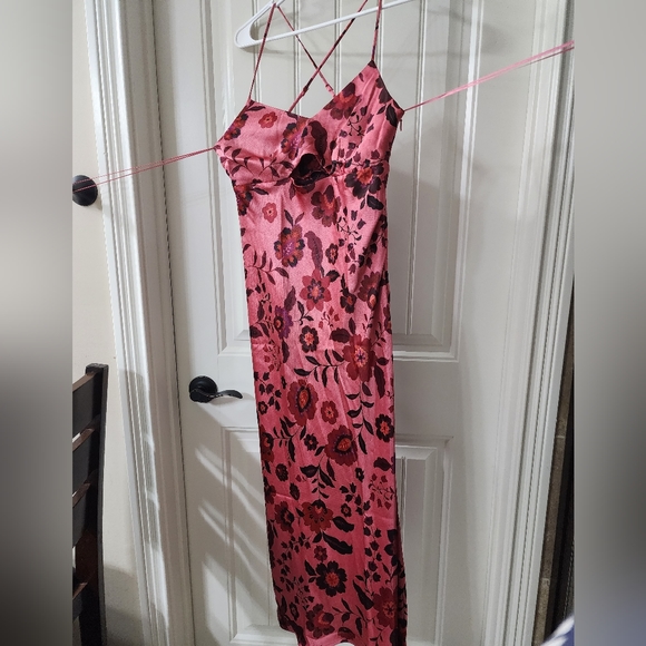 House of Harlow 1960 satin floral dress - Picture 8 of 12